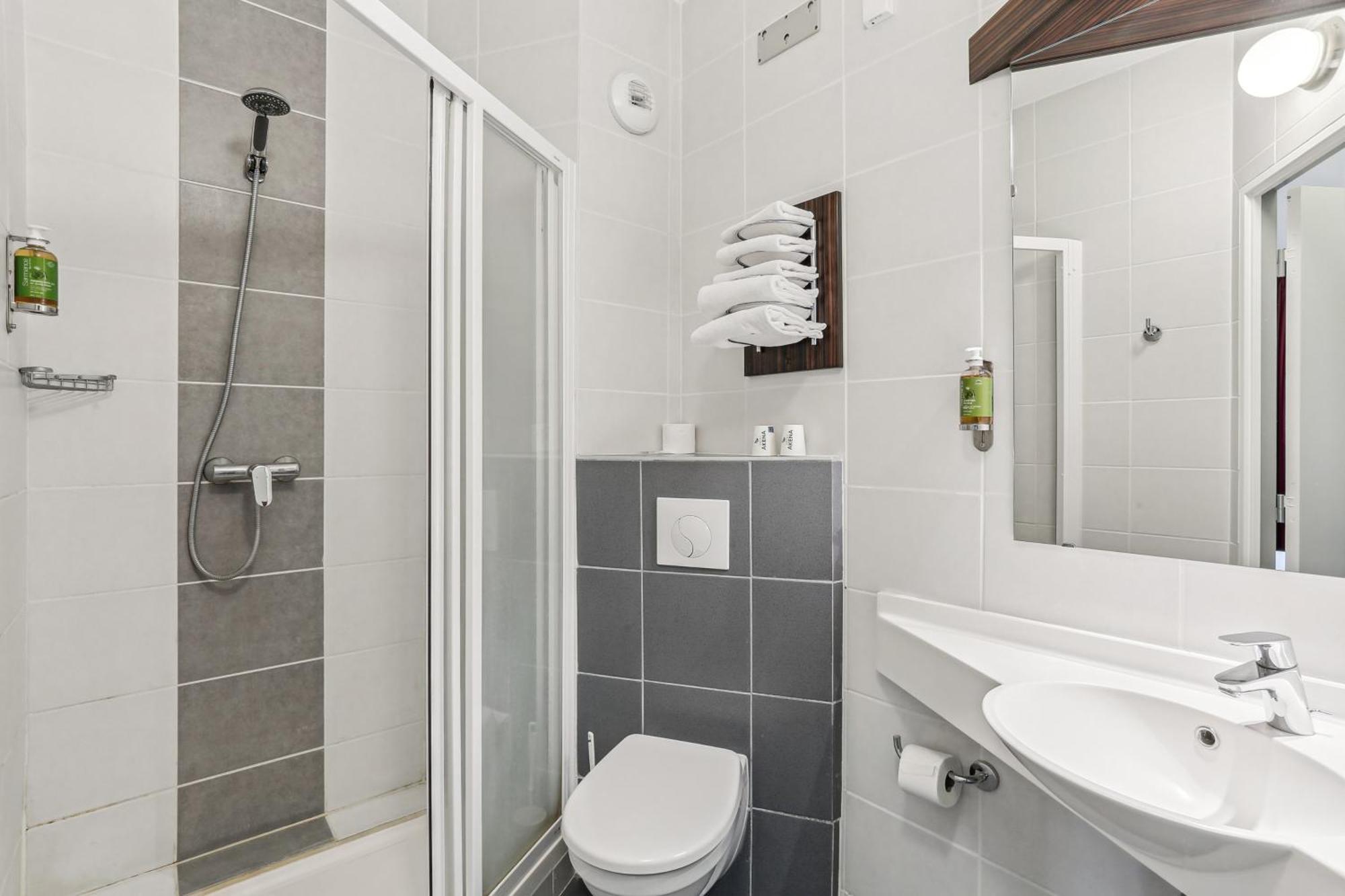 Hotel Akena La Ferte Bernard Cherre  Экстерьер фото