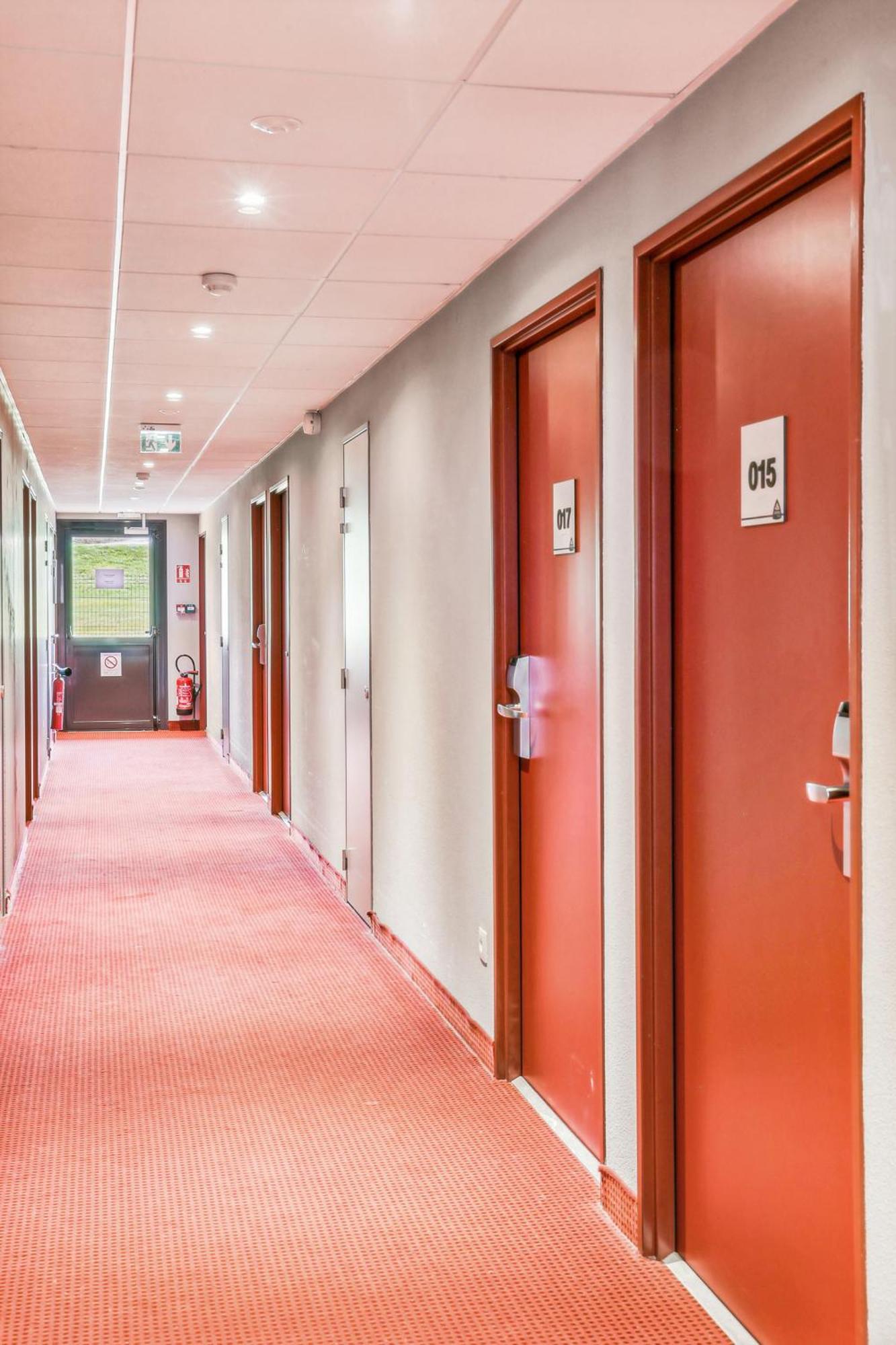 Hotel Akena La Ferte Bernard Cherre  Экстерьер фото